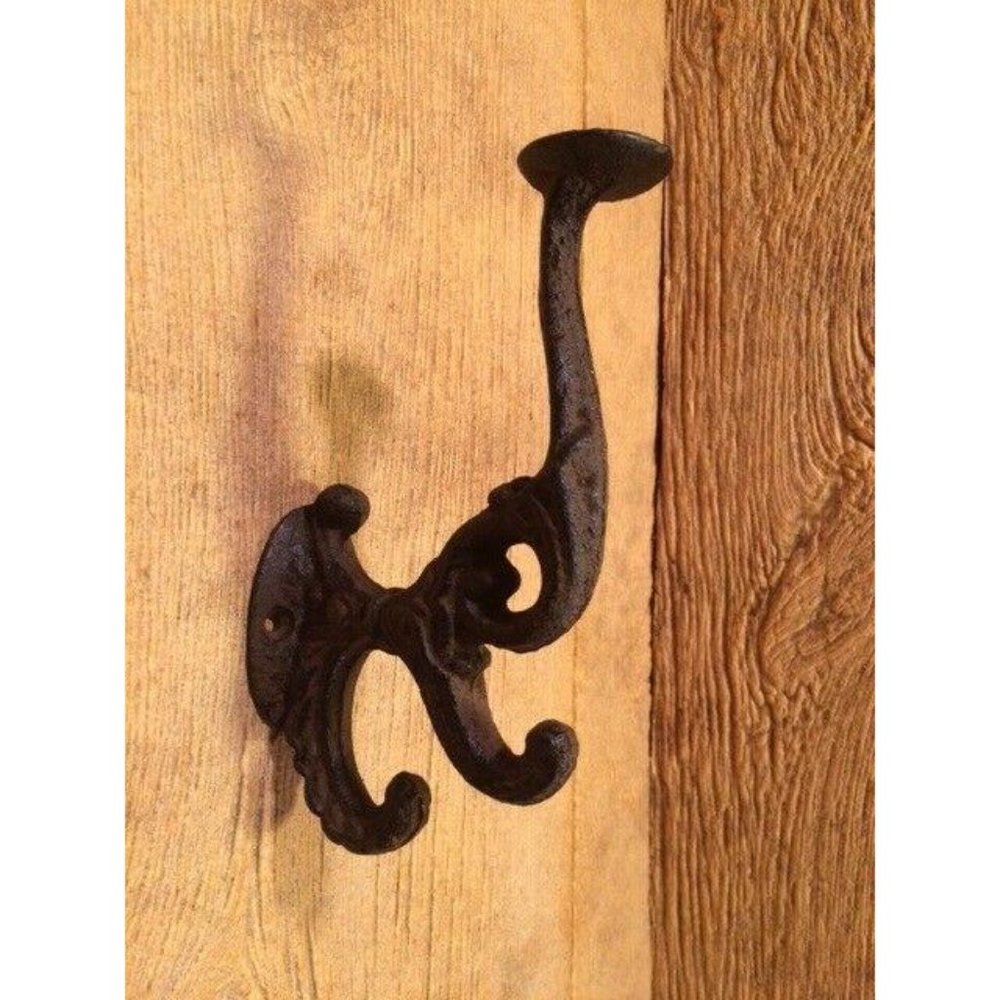 One (1) Rustic Brown Solid Cast Iron Victorian Coat Hook One (1) 0170-01207 R